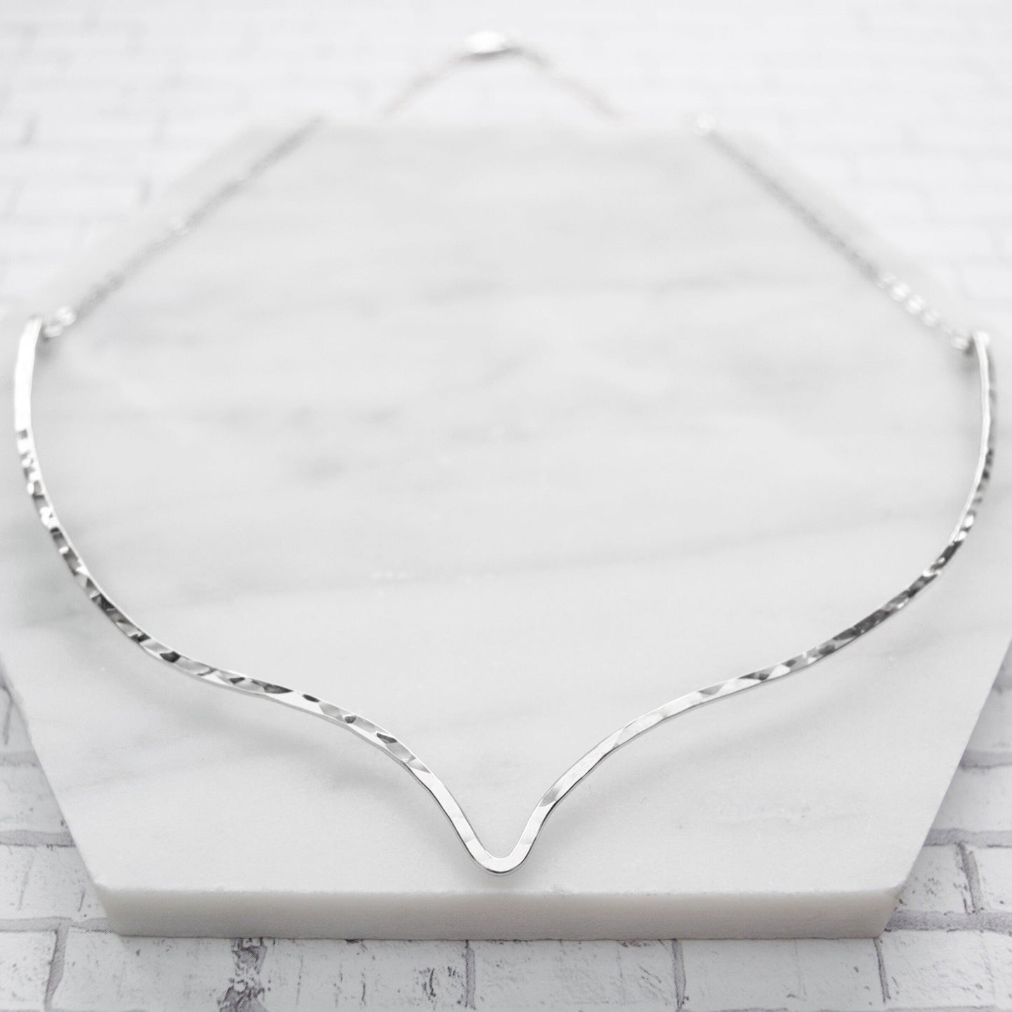 Themy Chevron Necklace